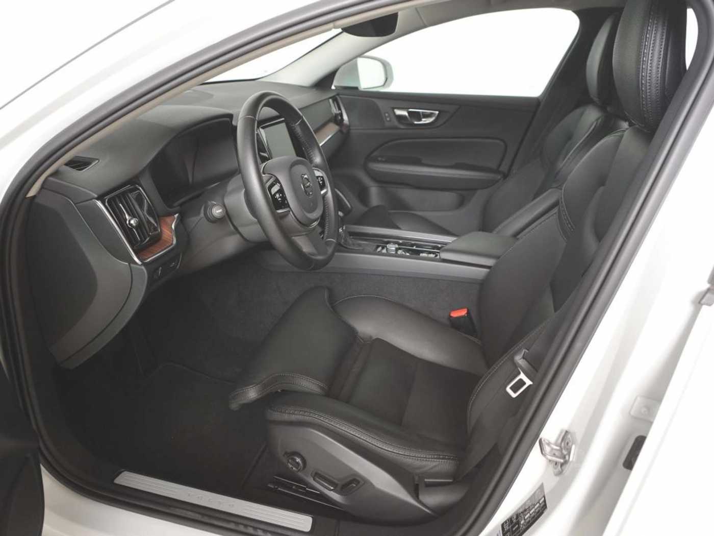 Volvo  D4 AWD Geartronic *360°-Kam. * IntelliSafe Pro*