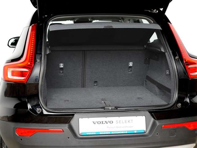 Volvo  D4 AWD Geartronic Momentum *360°-Kamera * ACC*