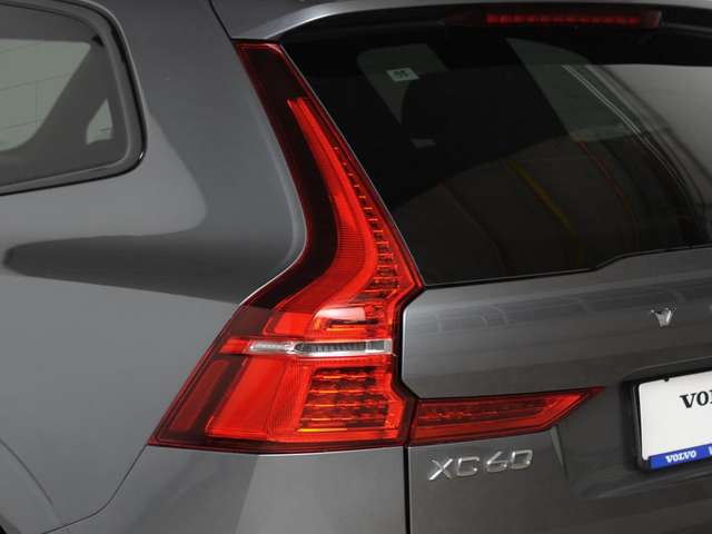 Volvo  D4 Geartronic R-Design *Xenium*Standhzg. *Lichtp. *